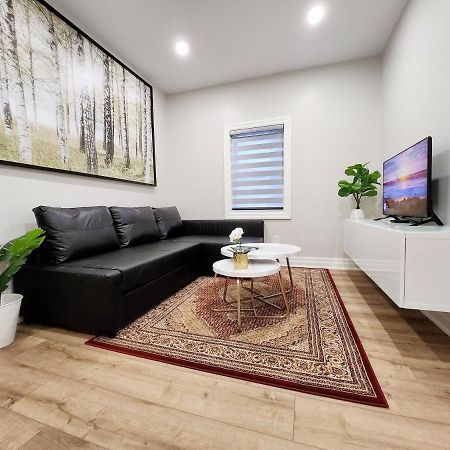 The Cozy Cove Modern King-Bedroom Full Apartment Sainte-Catherine 外观 照片